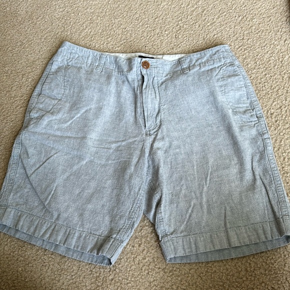 Men’s J Crew Linen Blend Shorts - Size 34 - Picture 1 of 3